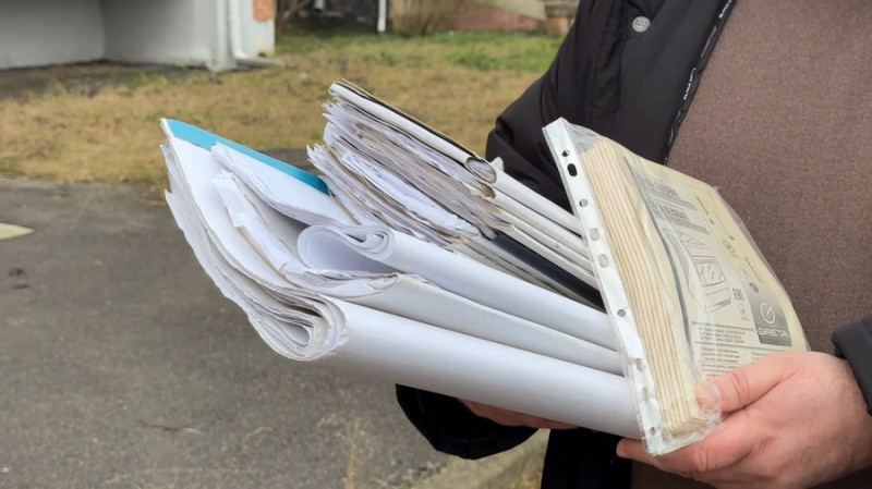 "Обіцяють і звалюють один на одного": чому пʼятиповерхівку в Прилуках, яку звели сім років тому, досі не заселили