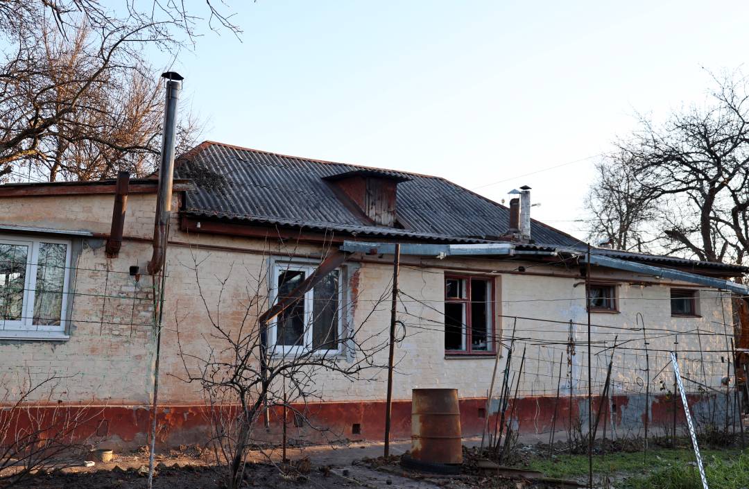 Чернігів під ударами ворожих безпілотників: мешканці не постраждали, міські служби ліквідовують наслідки