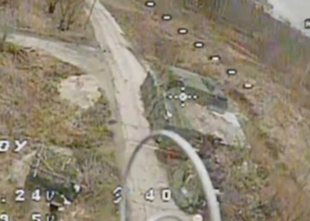 Чернігівські прикордонники атакували ворога на Північно-Слобожанському напрямку (Відео) Чернігівські прикордонники атакували ворога на Північно-Слобожанському напрямку (Відео)