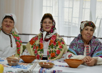 Давні вечорниці відтворювали студентки Університету третього віку на Чернігівщині (Фото)