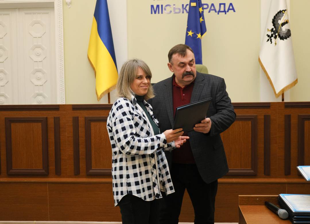 День місцевого самоврядування: відзнаки та привітання для працівників виконавчих органів Чернігова