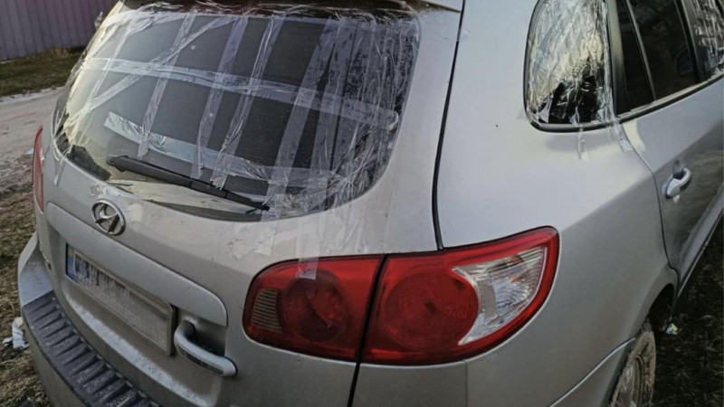 У Новгород-Сіверській громаді росіяни атакували цивільний автомобіль, у Семенівській — ще один будинок