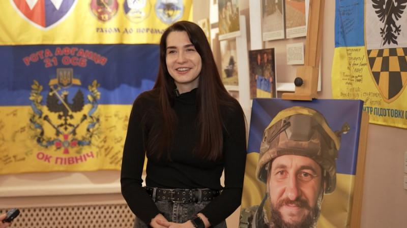 Чернігівському музею передали частину списа часів Русі, яку знайшов на фронті військовий Олександр Урванцев