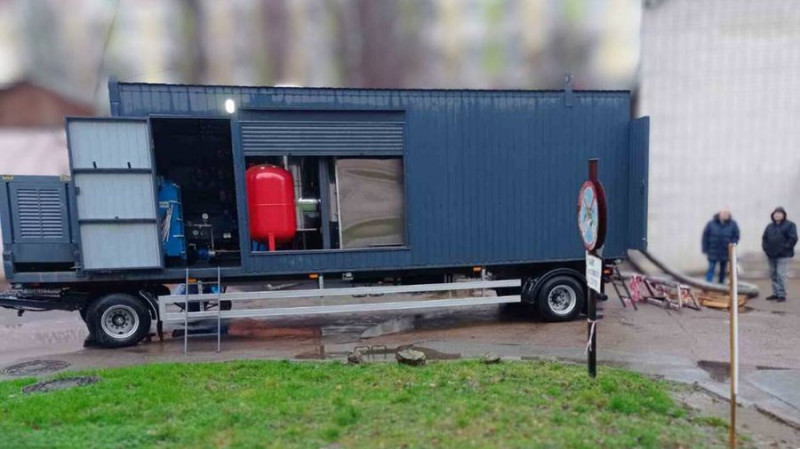 Шість годин на підключення та 200 літрів дизпалива: у Чернігові "ОТКЕ" провело навчання з розгортання мобільних котелень