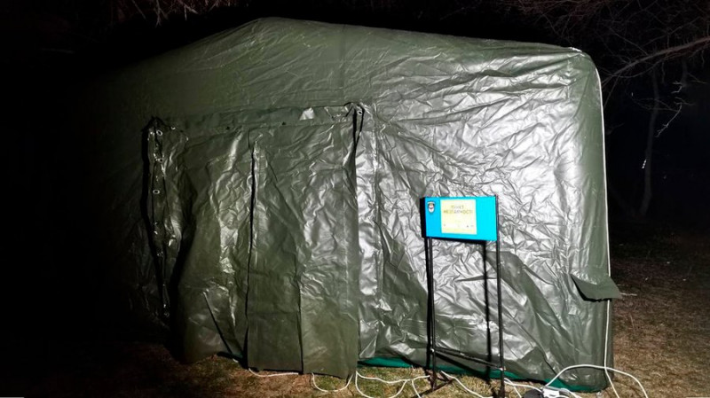 Пошкоджені приватні будинки, п'ятиповерхівка та два заклади освіти у Чернігові внаслідок атаки РФ 24 грудня