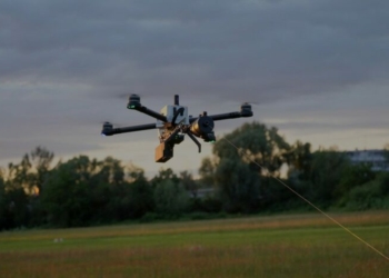 FPV-дрони на оптоволокні та скиди: ворог обстріляв чотири громади на Чернігівщині