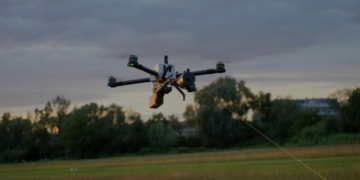 FPV-дрони на оптоволокні та скиди: ворог обстріляв чотири громади на Чернігівщині