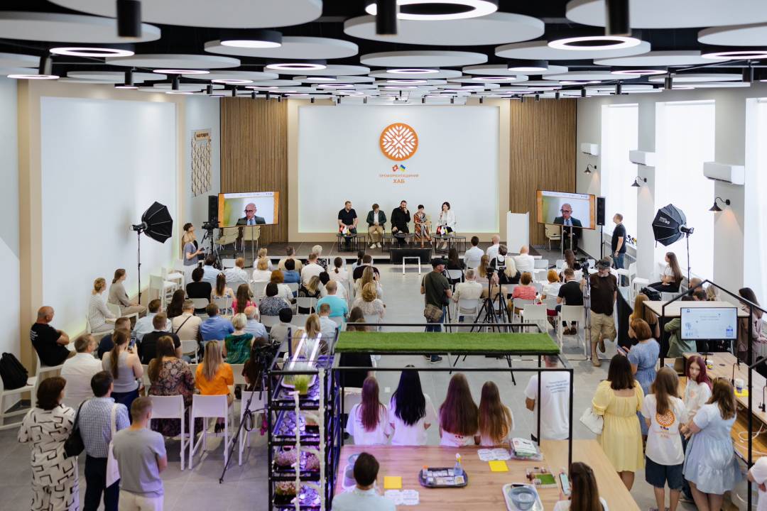 Майже 195 млн грн для освіти Чернігова: результати співпраці з партнерами у 2025 році