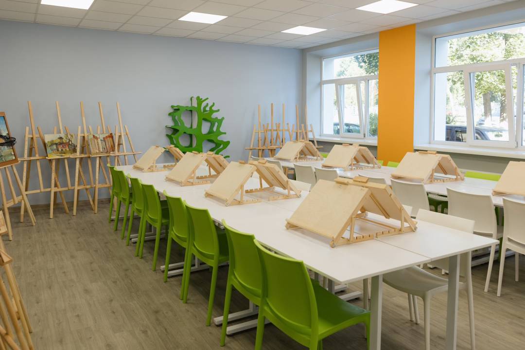 Майже 195 млн грн для освіти Чернігова: результати співпраці з партнерами у 2025 році