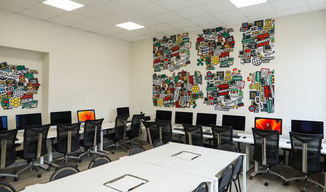 Майже 195 млн грн для освіти Чернігова: результати співпраці з партнерами у 2025 році