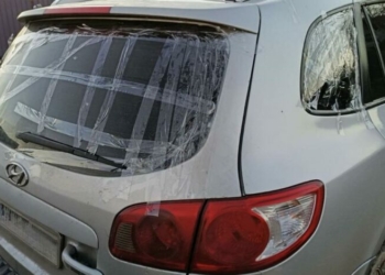 На Чернігівщині ворог поцілив по цивільному авто На Чернігівщині ворог поцілив по цивільному авто