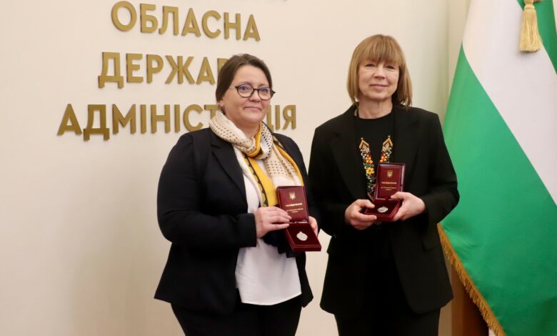 Ордени та почесні звання: одинадцятьох жителів Чернігівщини відзначили державними нагородами