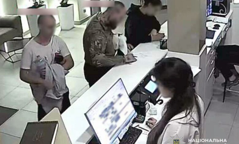 Поліцейські Чернігівщини затримали трьох серійних паліїв (Фото)