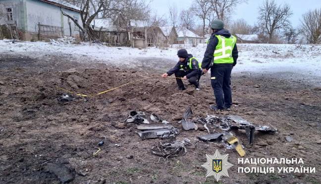 Поранень зазнала 77-річна жінка: окупанти били по Батуринській громаді (Фото)