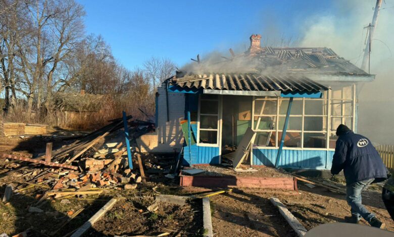 Росіяни запустили чотири безпілотники по будівлі старостату в Холминській громаді (Фото)