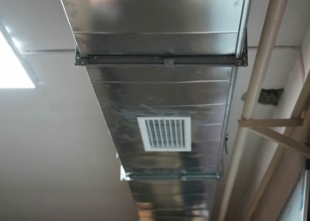 Скандал через вентиляцію у ліцеї: Брижинський звинувачує Білогуру і Пекур у бюджетній афері