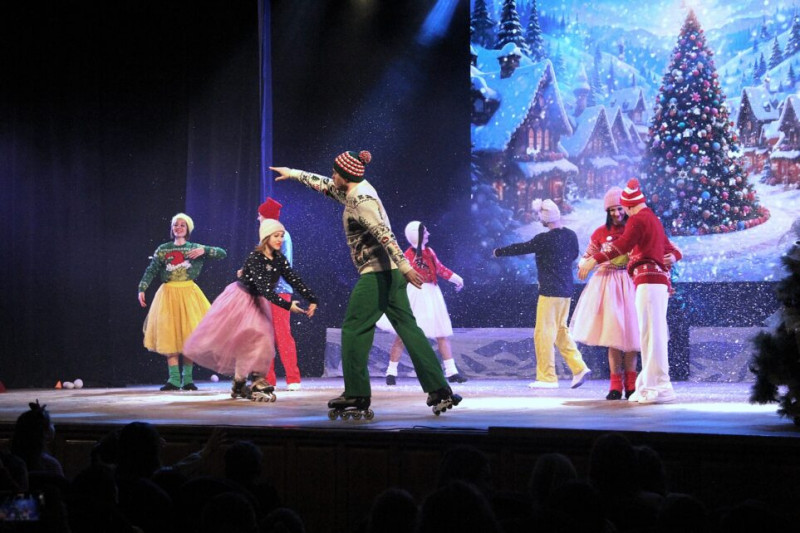 У чернігівській філармонії запальна прем’єра про того, хто вкрав Різдво