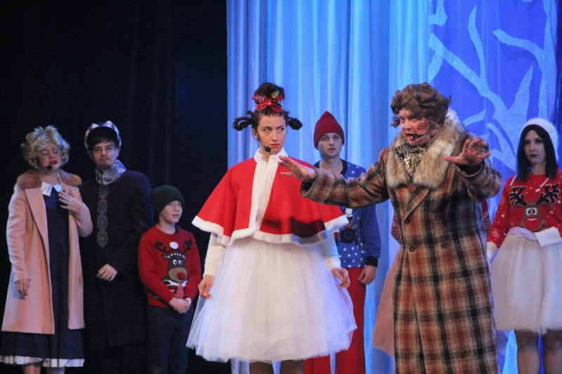 У чернігівській філармонії запальна прем’єра про того, хто вкрав Різдво