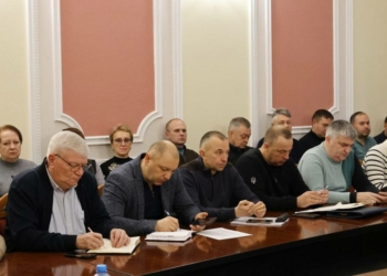 У Чернігівській міській раді відбулася щотижнева загальноміська нарада У Чернігівській міській раді відбулася щотижнева загальноміська нарада