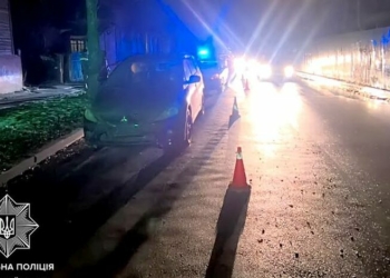 У Чернігові сталася потрійна ДТП