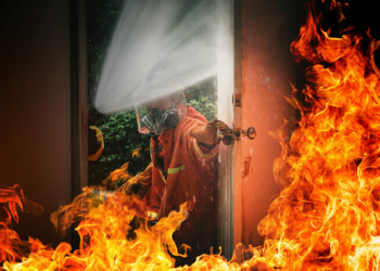 У Чернігові сталася пожежа в приміщенні багажного відділення «Укрзалізниці»