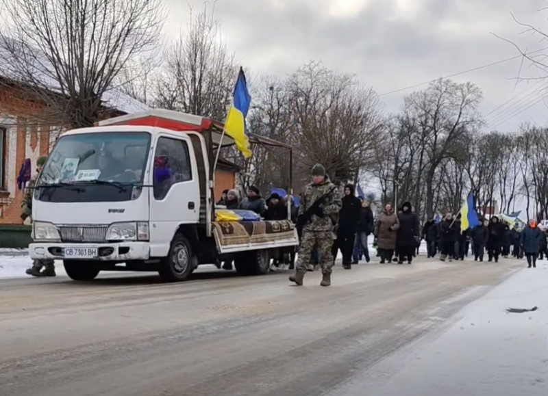 У громаді на Чернігівщині попрощалися із молодим захисником