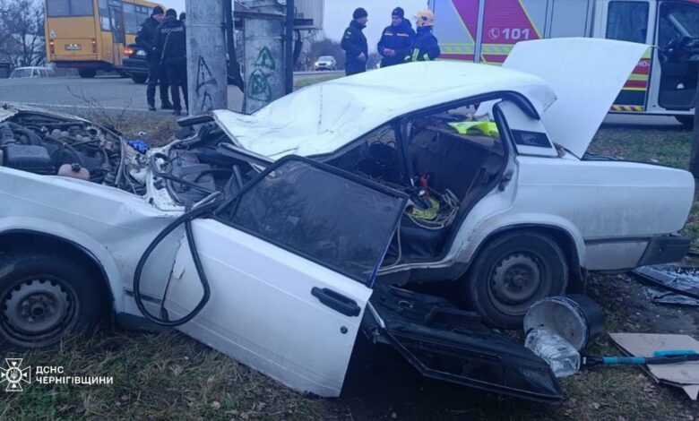 У Количівці водія затисло в автівці після ДТП (Фото)