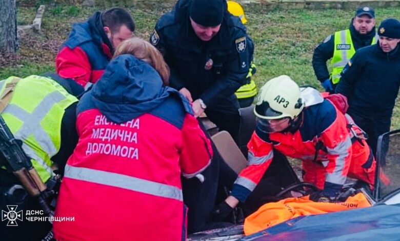 У Количівці водія затисло в автівці після ДТП (Фото)