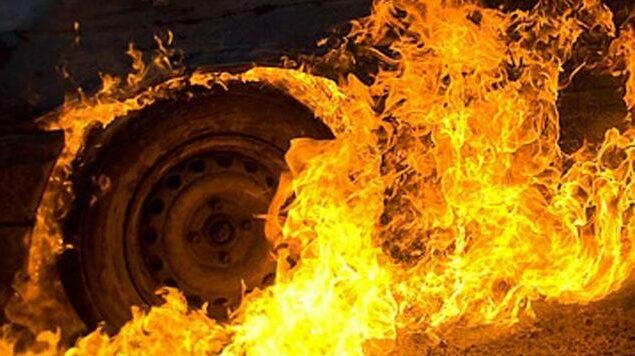 У Мені горів пасажирський мікроавтобус