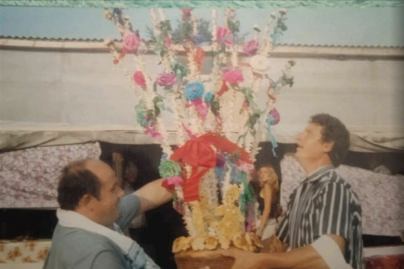 У селі на Чернігівщині плекають унікальну весільну традицію – пекти коровай із соснами (Фото)