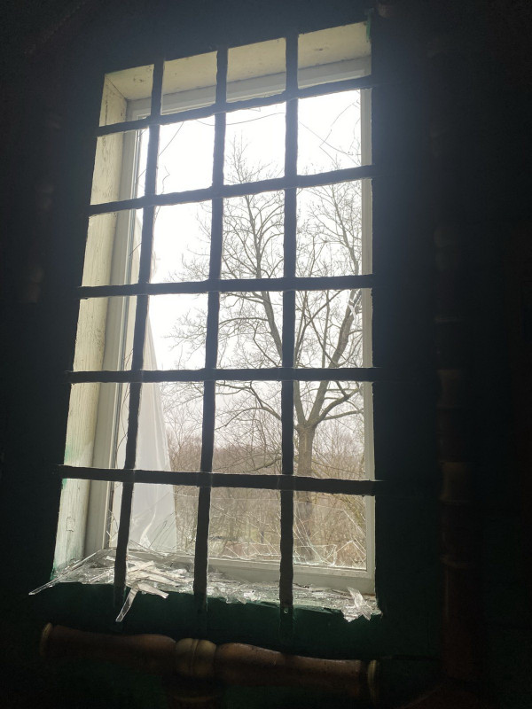 Унаслідок російської атаки на Новгород-Сіверський пошкоджено пам’ятку архітектури (Фото)