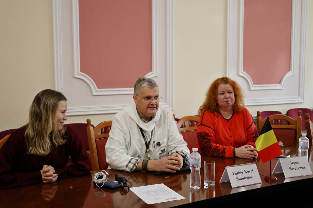Зустріч з отцем Карелом Стаутемасом: муніципалітети Фламандського Брабанту висловили готовність до співпраці з Черніговом
