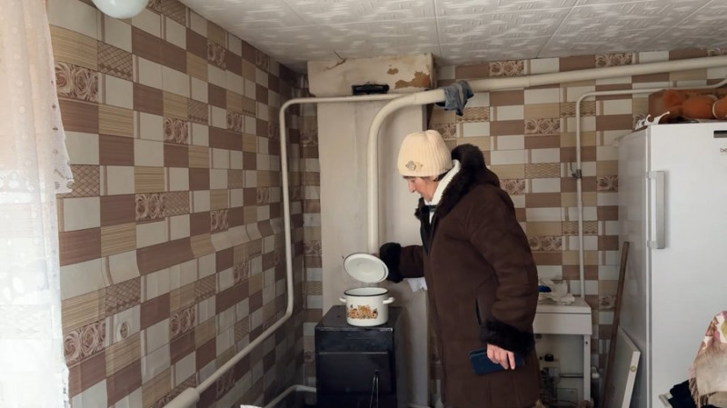 "Залишили без кружки води": жителі села на Новгород-Сіверщині живуть без водопостачання через замерзлу вежу