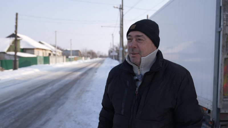 Люди катаються на ковзанах, а автівки зносить: в якому стані дороги на Чернігівщині