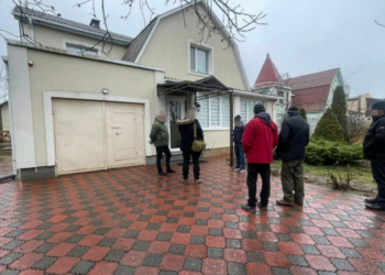 Платили гроші військовим, які нібито чергували у вигаданому штабі: у Чернігові засудили командира військової частини