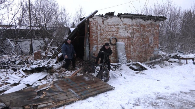 "Люди втратили все, що наживали роками": подробиці атаки дронів на СТО у Новгороді-Сіверському
