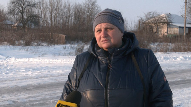 Люди катаються на ковзанах, а автівки зносить: в якому стані дороги на Чернігівщині