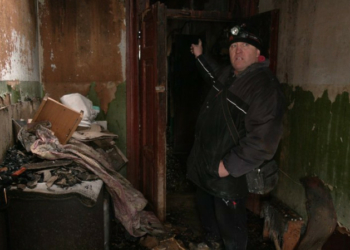 Винним у пожежі вважають сусіда, а той звинувачення відкидає: через що згорів 120-річний будинок у Чернігові