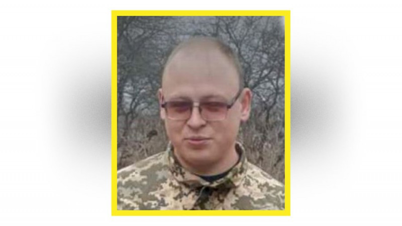 На Чернігівщині попрощалися із військовослужбовцями Ігорем Спехіним, Валерієм Гейком та Дмитром Гагіним