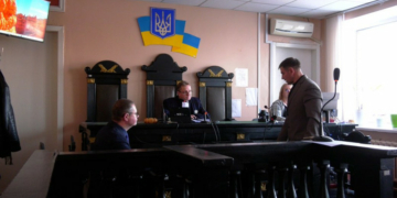 Учетверте не прийшов на засідання: cуд зобов’язав поліцію привести до суду сина міської голови Прилук Ярослава Попенка