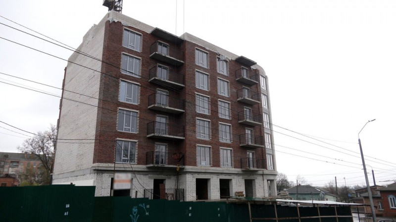 Роботи продовжать: чому попри постанову Верховного Суду будівництво на Єлецькій у Чернігові не могли відновити майже рік