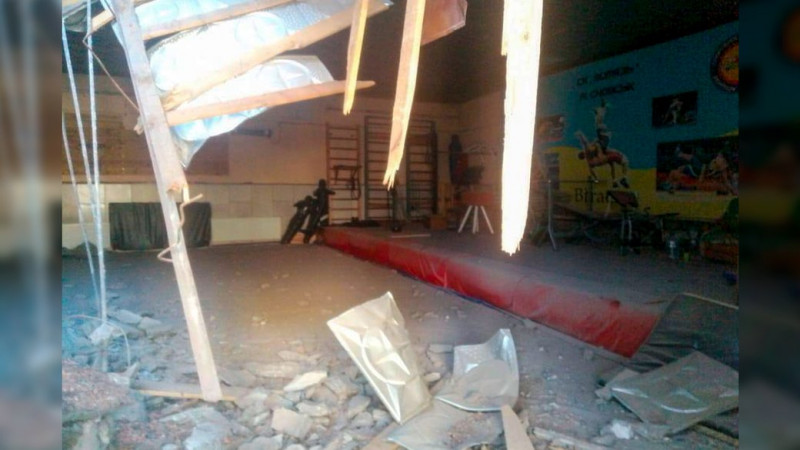 У 45-річної жінки осколкове поранення, пошкоджені будинок культури та банк: подробиці атаки на Сновськ на Чернігівщині