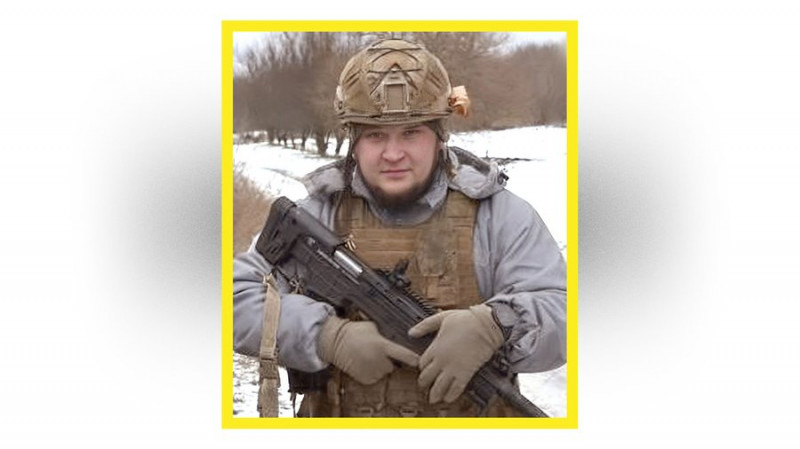 На Чернігівщині попрощалися з захисниками України Дмитрієм Отрошом, Іваном Морозом та Євгенієм Сидоренком