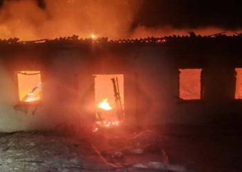 Знищене адмінприміщення, пошкоджений ангар та трактор: російські «Герані» атакували кооператив у Чернігівському районі