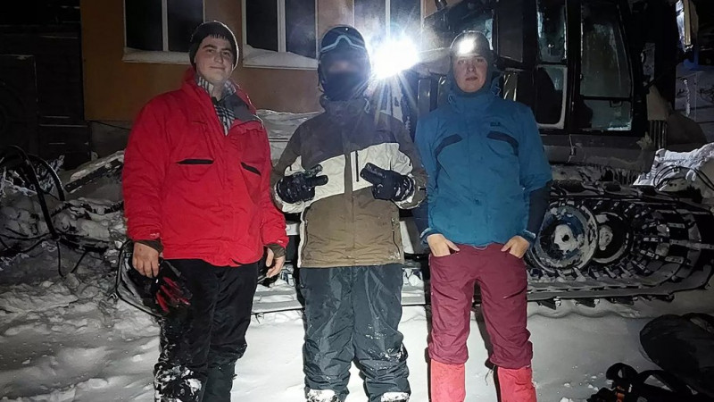 Сноубордиста з Чернігівщини, який заблукав у гірськолижному комплексі на Закарпатті, знайшли рятувальники