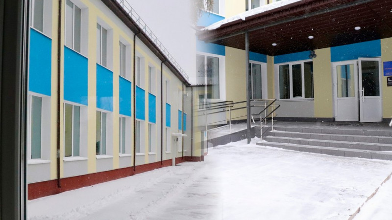 У Михайло-Коцюбинському ліцеї, який був пошкоджений внаслідок ракетного удару РФ у 2022 році, завершили ремонт