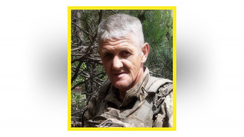 На Чернігівщині попрощались із захисниками України Максимом Богданом, Олексієм Плеснивим та Миколою Ребенком