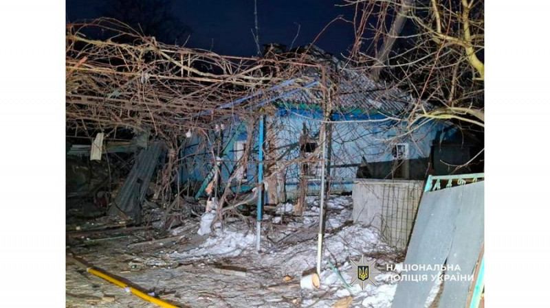 Двоє людей зазнали поранень: армія РФ атакувала "Геранню" приватний будинок у Бахмацькій громаді