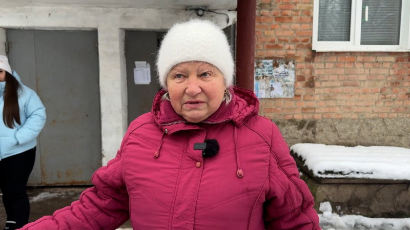 "Такий сморід стоїть, що не передати!": підвал багатоповерхівки у Прилуках затоплює нечистотами. Як розв'язати проблему?