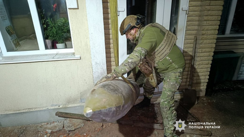 У Прилуцькому районі піротехніки ДСНС знешкодили частину російської ракети "Іскандер-К"